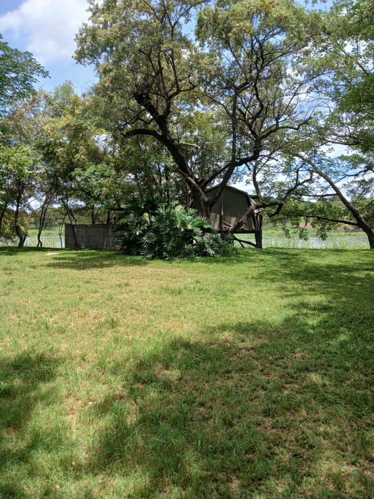 Camp Hogo Kavango Rundu Exterior foto